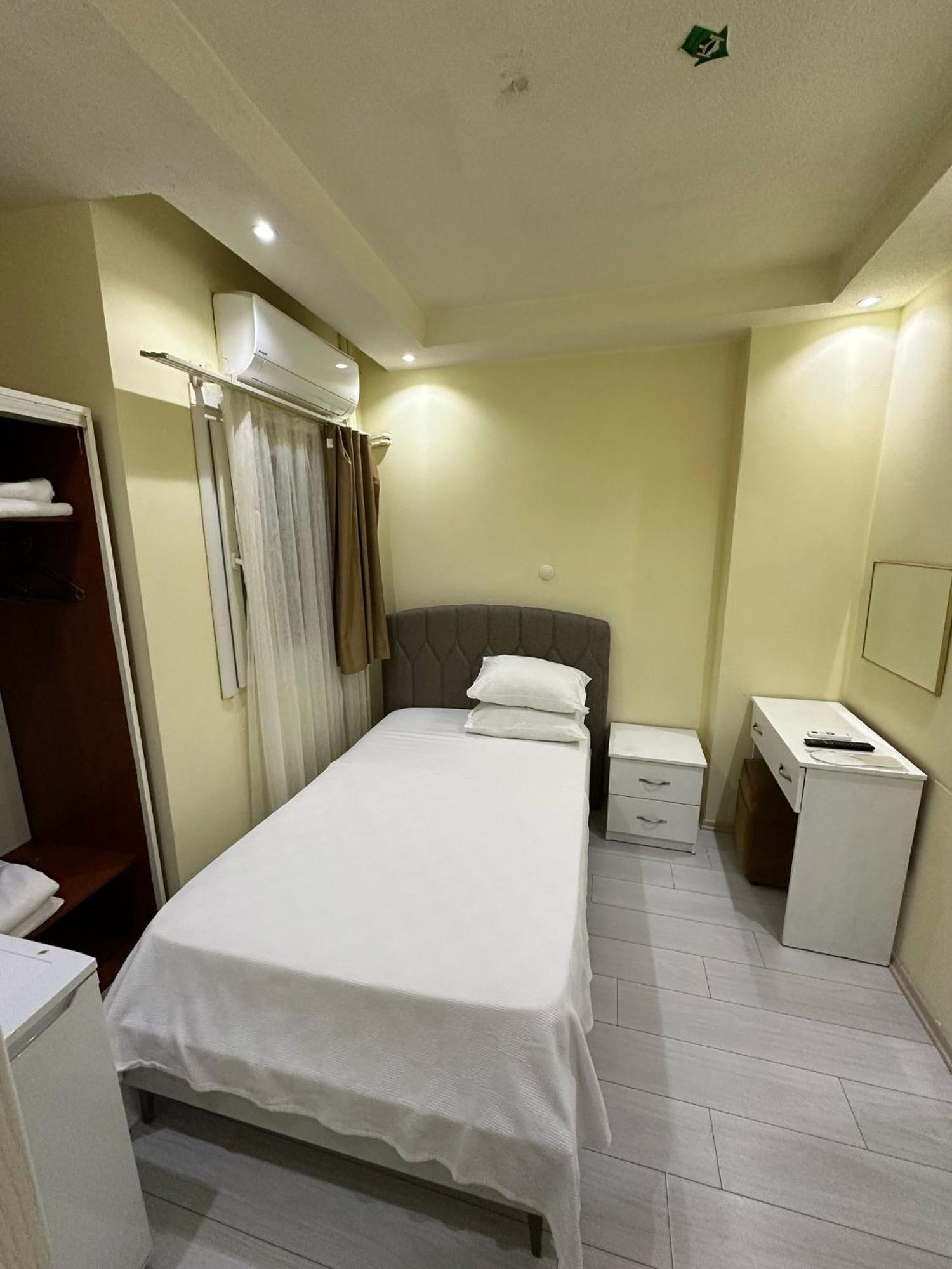 Naval Hotel Yalova エクステリア 写真