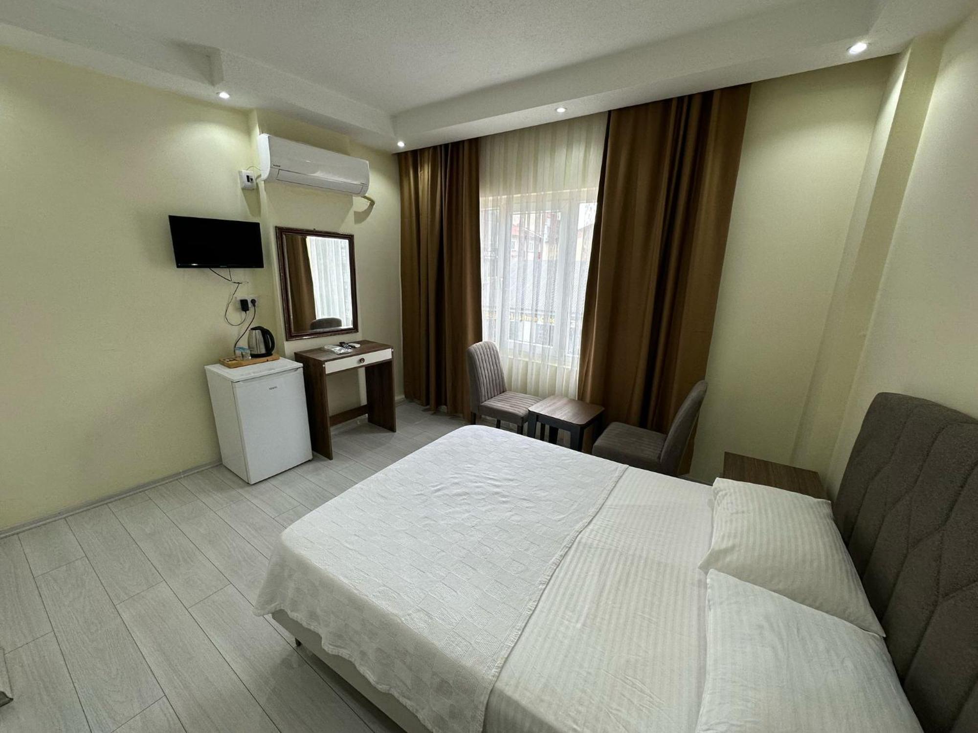 Naval Hotel Yalova ヤロヴァ エクステリア 写真